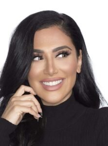 Huda Kattan: A Beauty Mogul’s Journey